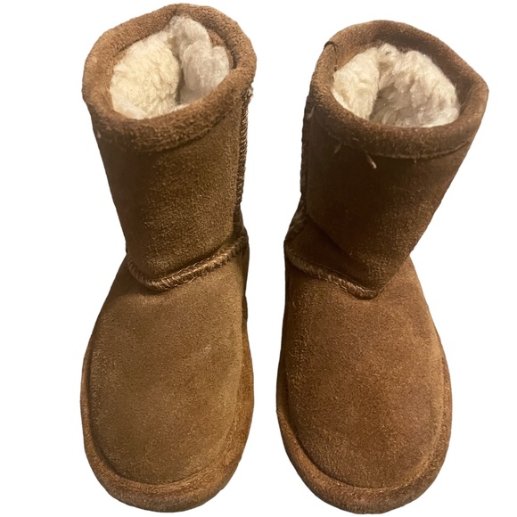 BearPaw Other - Infant Bear paw Emma Toddler Real Sheepskin Lined Boots, Size 5